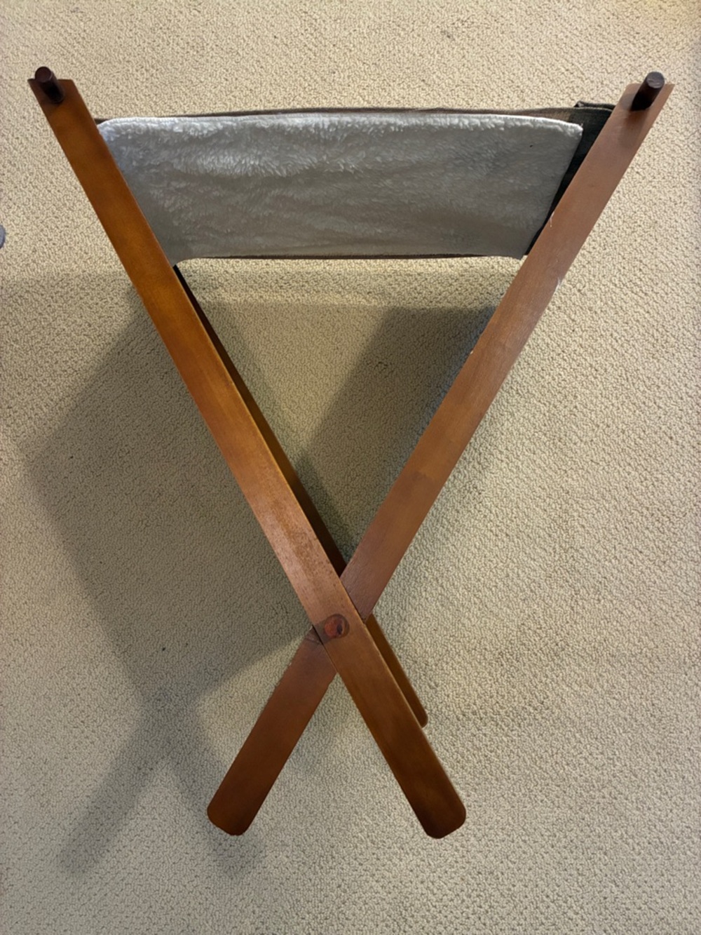 Wood Folding A-Frame Blanketed Cat Bed. - Picture 5 of 9